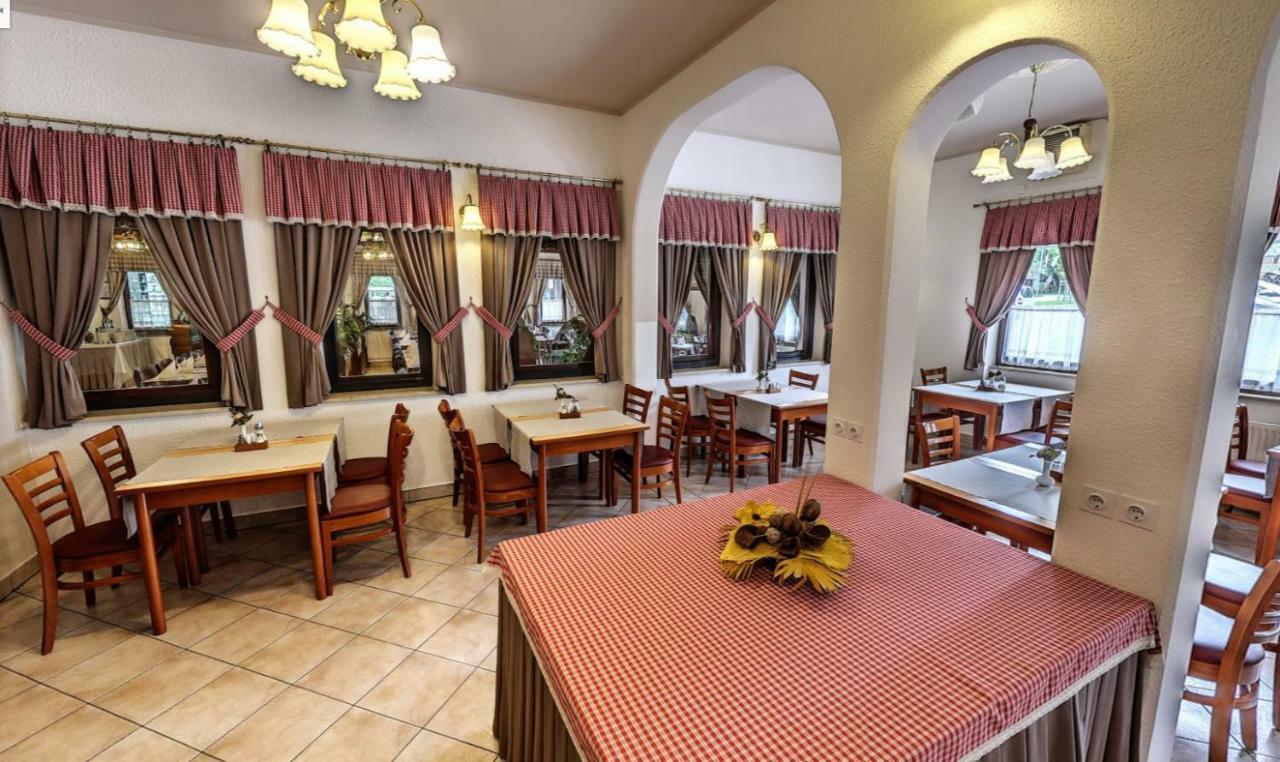 Hotel Tripic, Restaurant And Pizzeria Bohinj Exteriör bild